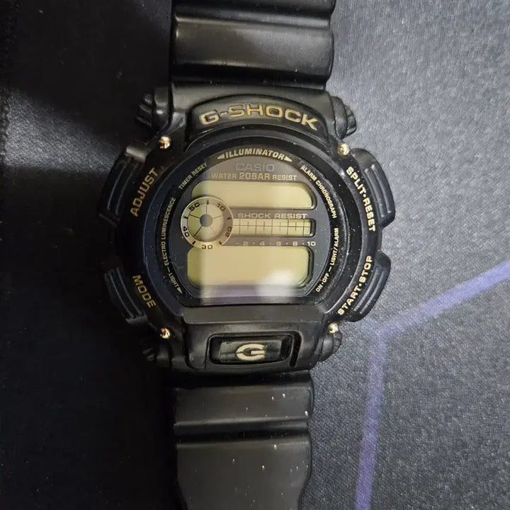 [BUNJANG] Casio G-Shock DW-9052GBX Watch / 카시오 G-SHOCK DW-9052GBX 판매 /  배터리방전