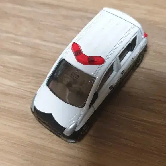 [BUNJANG] Tomica No. 48 Suzuki Alto Police Car / 토미카 48 스즈키 알토 경찰차