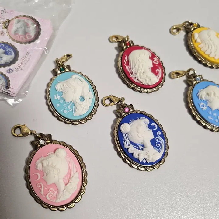 [BUNJANG] Sailor Moon Cameo Charm Pendant Set / 세일러문 카메오 참 펜던트 6종 판매합니다