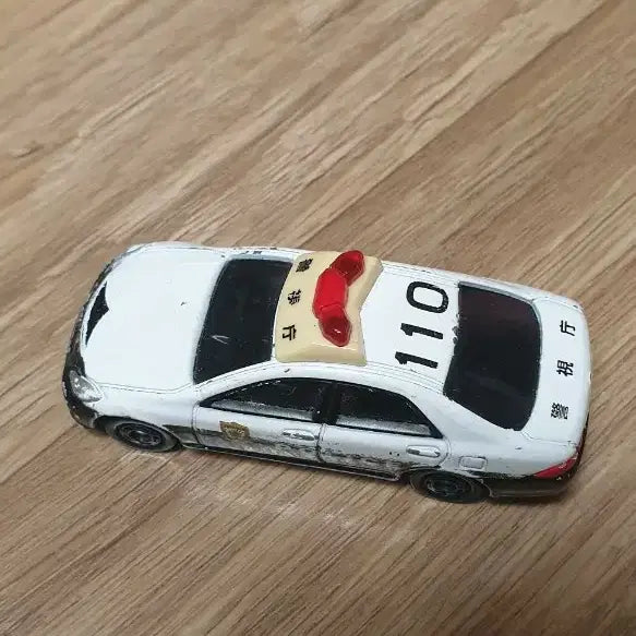 [BUNJANG] Tomica Toyota Crown Police Car / 토미카 토요타 크라운 경찰차