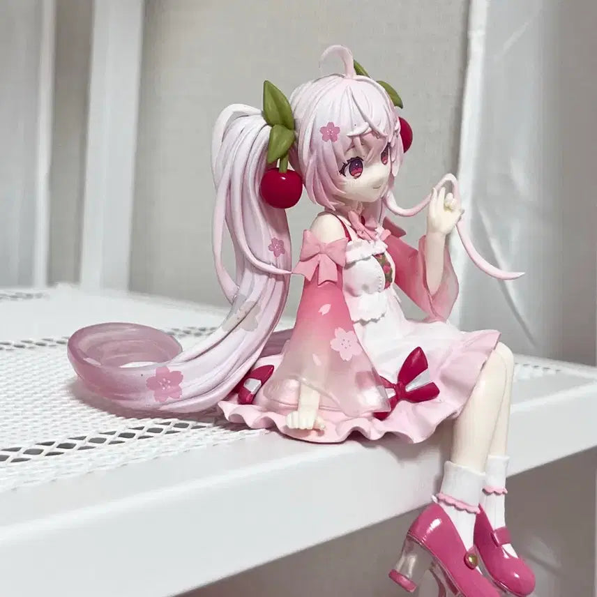 [BUNJANG] Sakura Miku 2025 Noodles Stopper Figure / 사쿠라 미쿠 2025 누들스토퍼 피규어