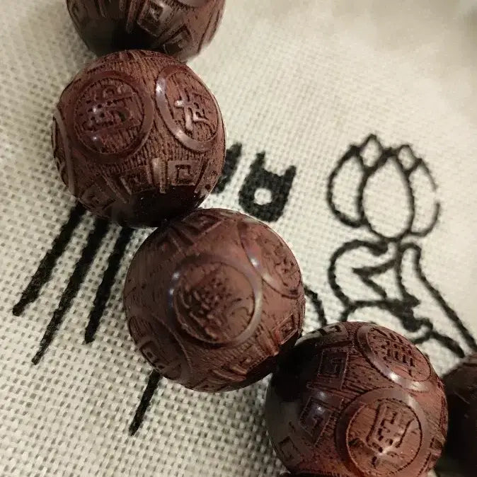 [BUNJANG] Sandalwood Prayer Beads (20mm) with Engraved Buddhist Sutras / 나무아미타불 노료 고밀도 침수급 자단 20mm