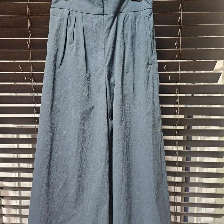 [BUNJANG] Kim Seo Ryong Wide Slacks Pin Tuck Pants / 김서룡 와이드 슬랙스 핀턱 바지