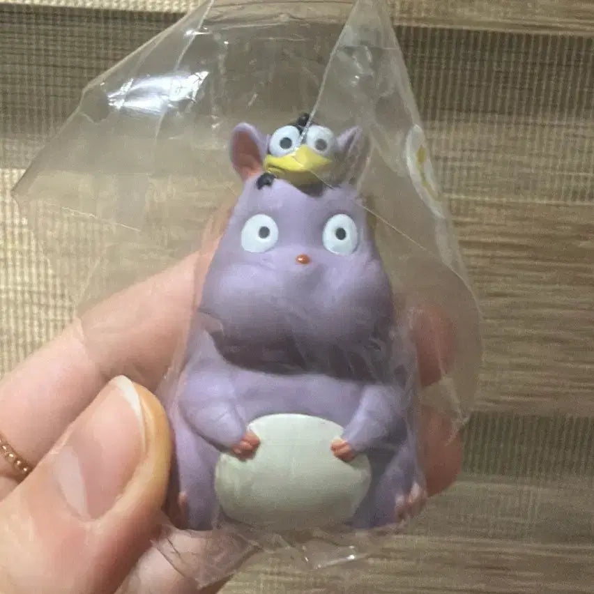 [SOLD OUT] 센과치히로의 행방불명 보우 가챠 손가락 피규어