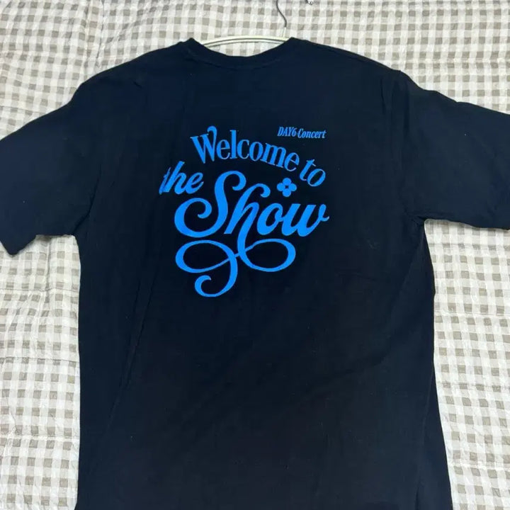 [BUNJANG] Day6 Welcome to the Show T-Shirt / 원가이하 day6 데이식스 웰투쇼 반팔 티셔츠 양도