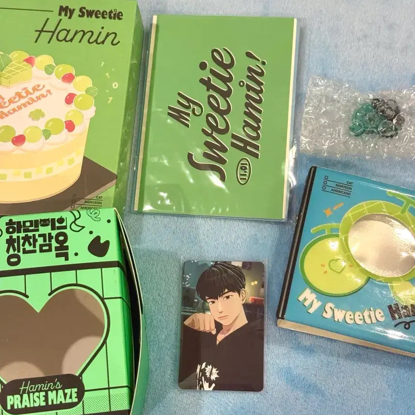 [BUNJANG] PLAVE Hamin Birthday Kit Full Set + Sipsip Cafe Birthday Box / 플레이브 하민 생일키트 십카페 생일케이크 박스
