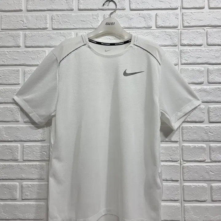 [BUNJANG] Nike Dri-FIT T-Shirt M / 2025년 나이키 드라이핏 반팔셔츠  m