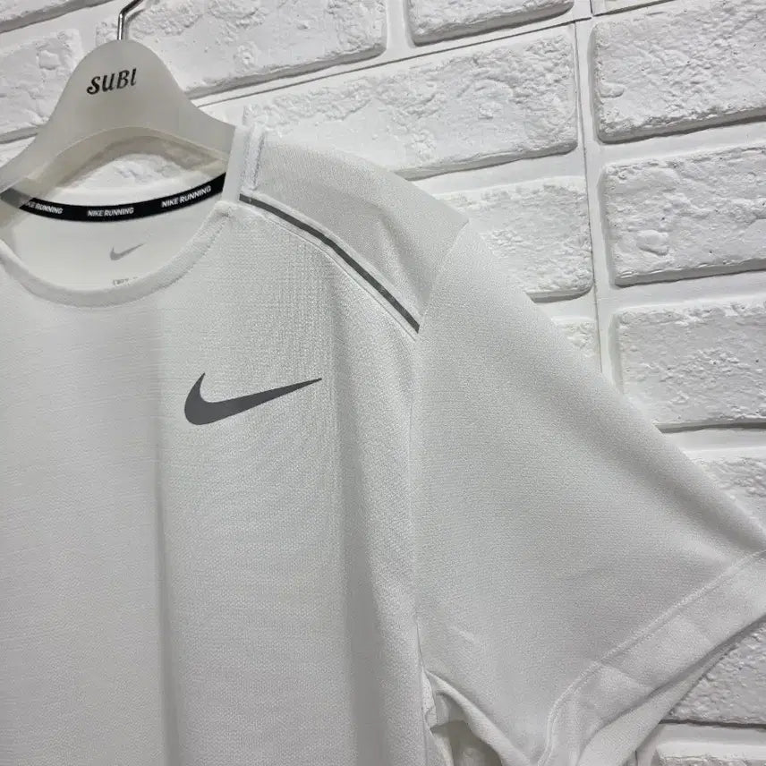 [BUNJANG] Nike Dri-FIT T-Shirt M / 2025년 나이키 드라이핏 반팔셔츠  m