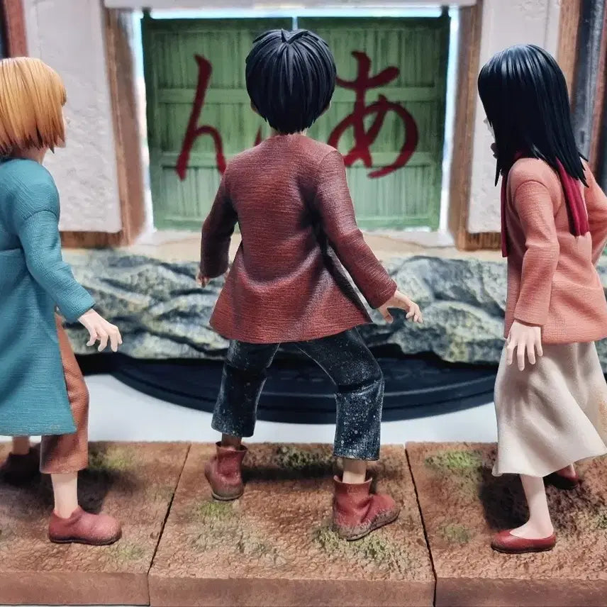 [BUNJANG] Comic Hero Attack on Titan Eren, Armin, Mikasa Childhood Resin Figurine / 진격의거인 에렌,아르민,미카사 어린시절(Comic hero 레진피규어)