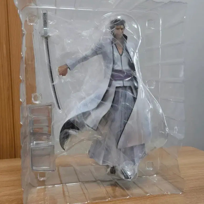 [BUNJANG] Ichiban Kuji Masterpiece Prize A Aizen Figure / 아이젠 b상 제일복권 마스터라이즈 피규어