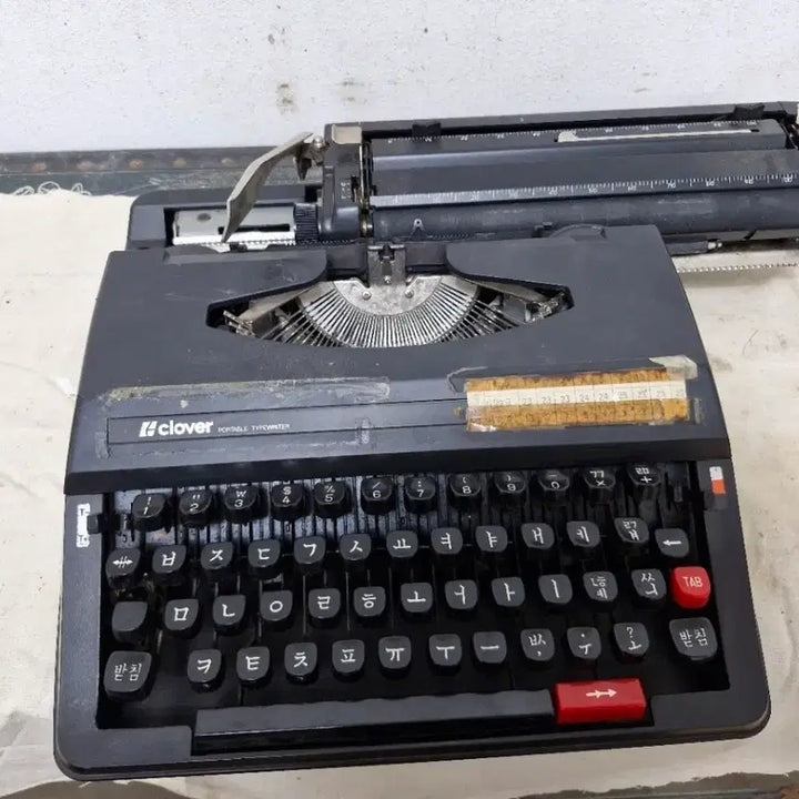 [BUNJANG] Clover Korean Typewriter / 고장난 크로버 한글 타자기 입니다
