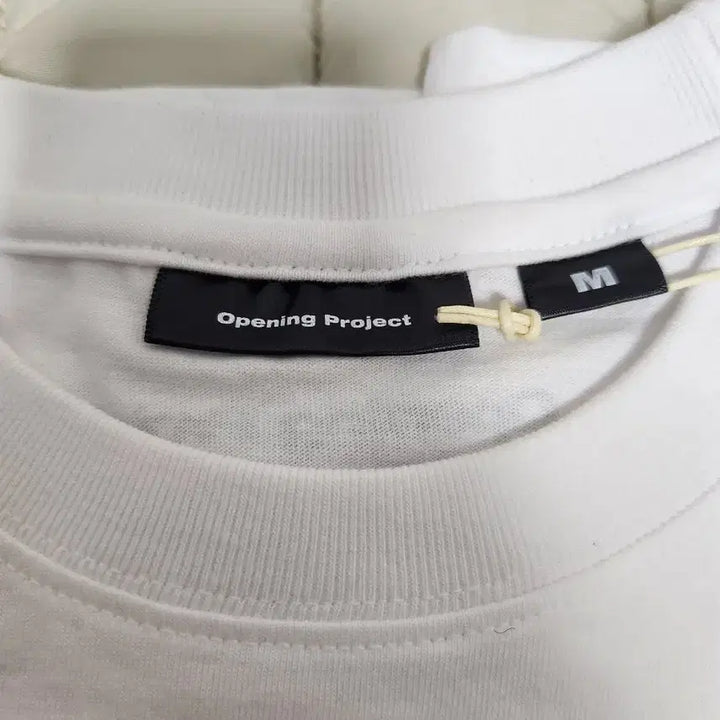[BUNJANG] Opening Project OPP Logo Short Sleeve T-Shirt - White, Size M / [미착용&amp;새제품/반택무] 정품 오프닝프로젝트 OPP로고 반팔티 M