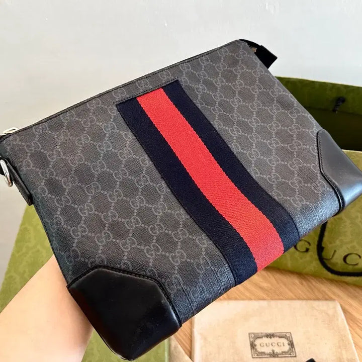 [BUNJANG] Gucci Supreme Tri-Color Standing Clutch Bag / [풀구성/새상품급] 구찌 수프림 스탠딩 클러치백