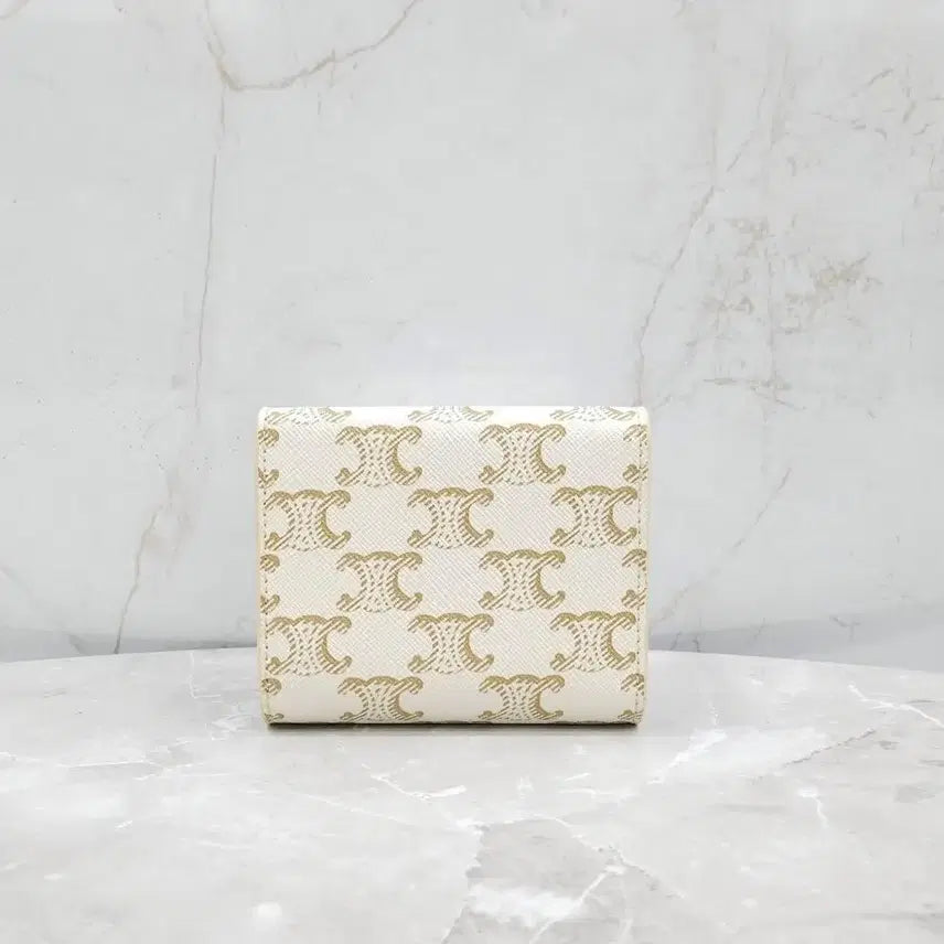 [BUNJANG] Celine Small Triomphe Flap Wallet White Tan / 셀린느 스몰 트리옹프 플랩 지갑 화이트 탠 10D782CQH