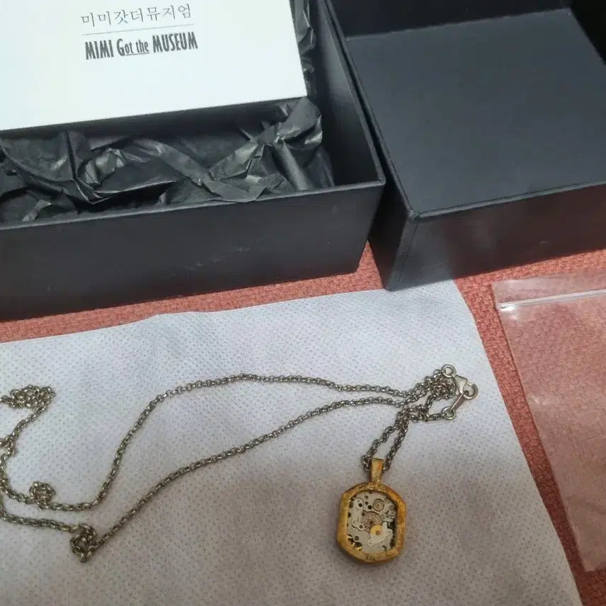 [BUNJANG] MIMIGOTTHEMUSEUM Necklace / 미미갓더뮤지엄 목걸이