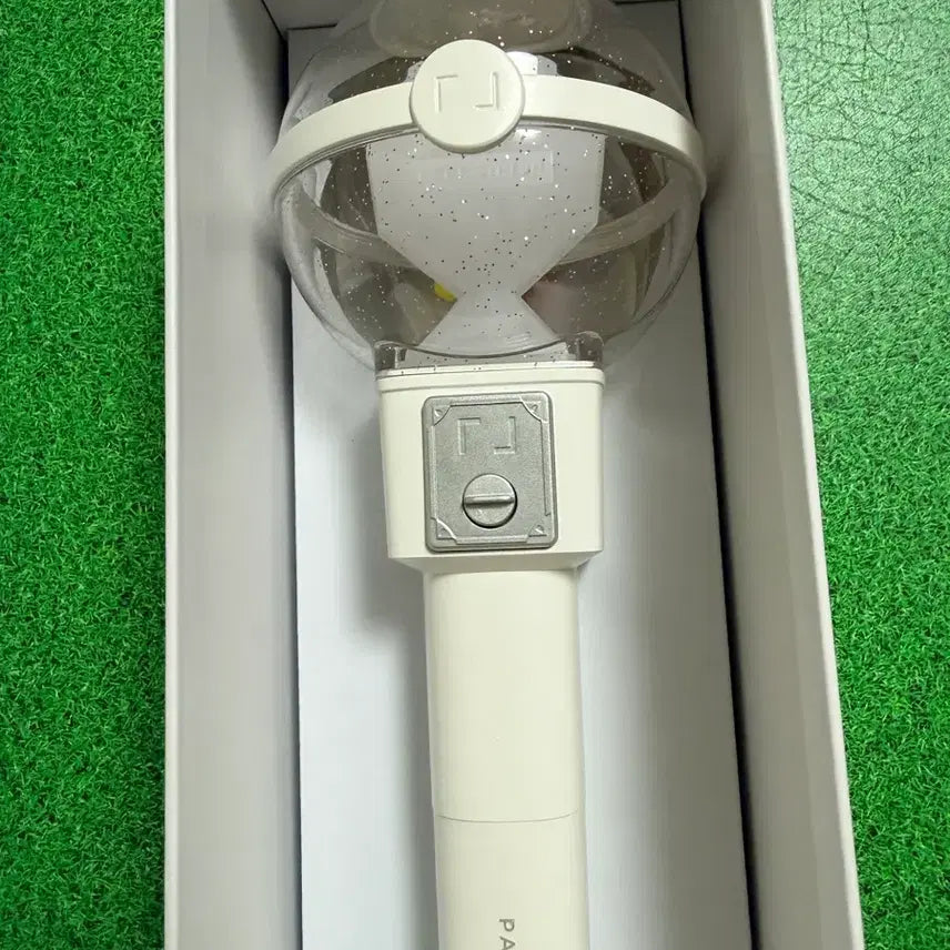 [BUNJANG] Park Jihoon Lightstick / 박지훈 응원봉 뽑봉 양도 판매