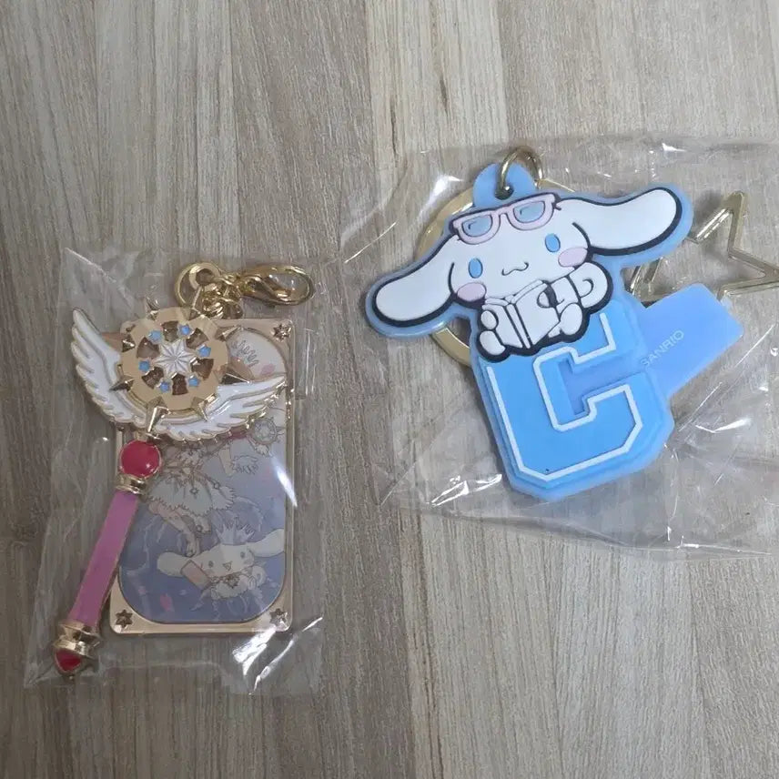 [BUNJANG] Cinnamoroll x Cardcaptor Sakura Collaboration School Series Keychain / 시나모롤 카드캡터체리 콜라보 키링 스쿨시리즈 키링