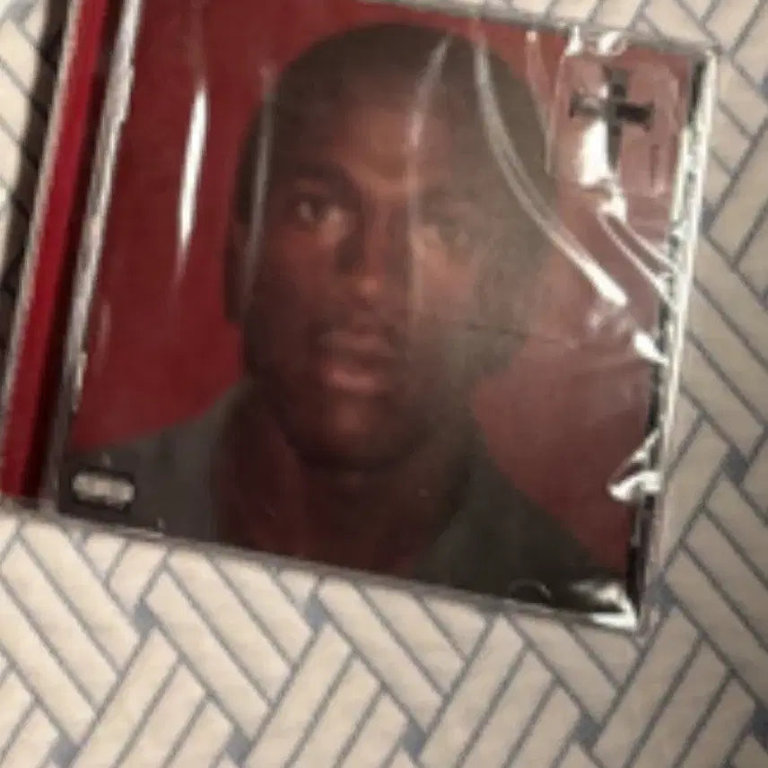[BUNJANG] Daniel Caesar Signed CD / 다니엘시저 친필싸인cd