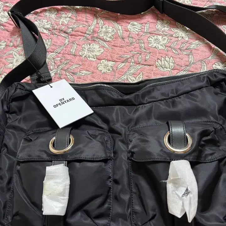 [BUNJANG] OY Double Eyelet Pocket Bag Black / OY 더블 아일렛 포켓 백 블랙 오와이 가방