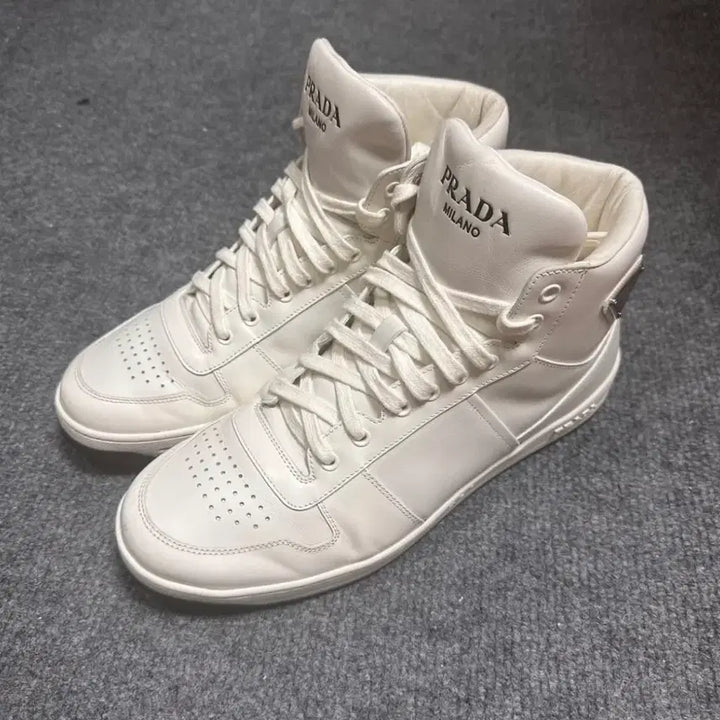 [BUNJANG] Prada High-Top Sneakers White / 프라다 하이탑 올화이트