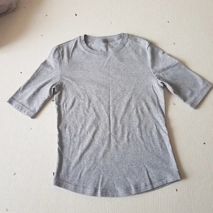 [BUNJANG] Giordano 5-Minute Sleeve T-Shirt / 지오다노 5부 반팔티셔츠