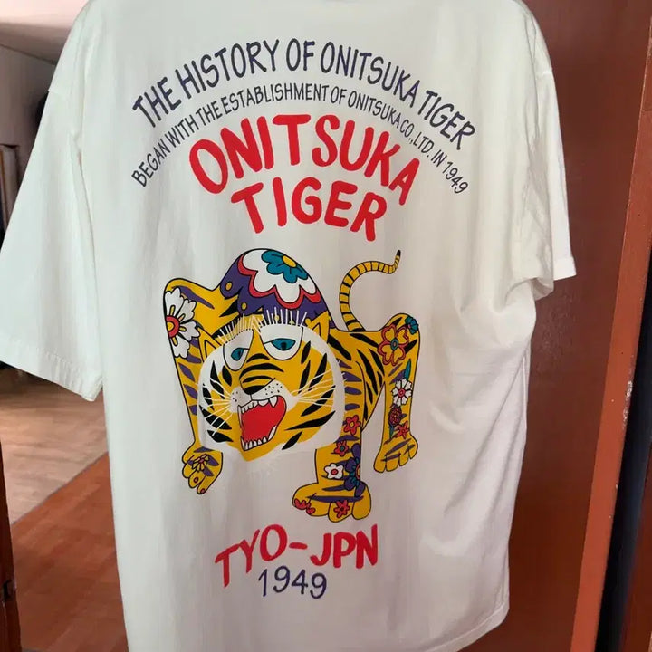 [BUNJANG] Onitsuka Tiger Oversized Graphic T-Shirt 2183B561_100 / 오니츠카타이거  오버사이즈 그래픽 티셔츠 2183B561_100