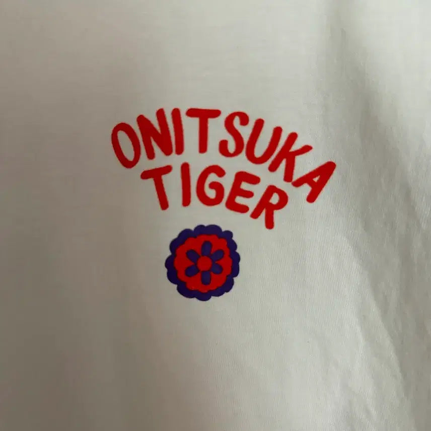 [BUNJANG] Onitsuka Tiger Oversized Graphic T-Shirt 2183B561_100 / 오니츠카타이거  오버사이즈 그래픽 티셔츠 2183B561_100
