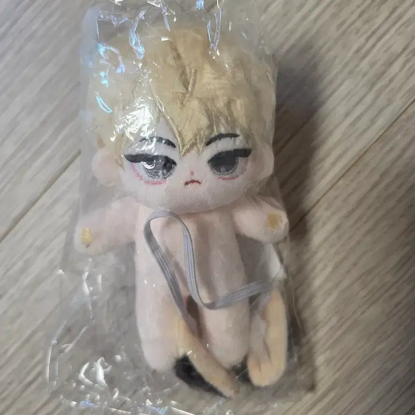 [BUNJANG] Lee Chak Heon Kim Gi Ryeo 10cm Doll / 이착헌 - 김기려 인형 판매합니다
