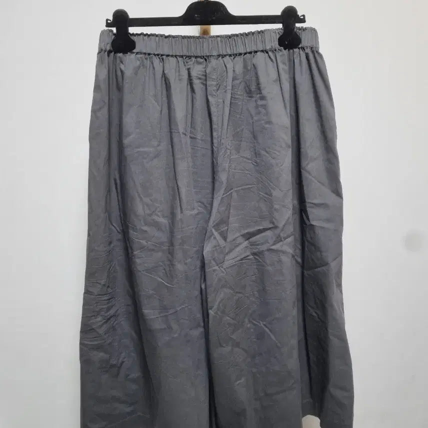 [BUNJANG] Super Hakata Grey Flower Embroidery Pants / 슈퍼하카타 그레이 꽃 자수 바지