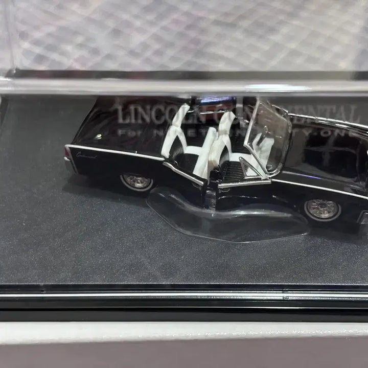 [BUNJANG] Hot Wheels RLC Lincoln Continental (Opened) / 핫휠 rlc 링컨 컨티넨탈 개봉품
