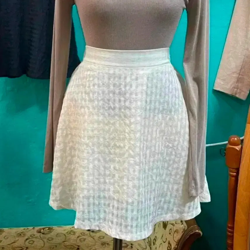 [BUNJANG] Ivory Skirt / 새상품)아이보리 스커트