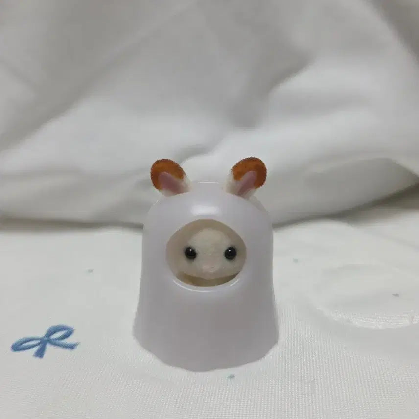 [BUNJANG] Sylvanian Families Blind Bag Glow-in-the-Dark Ghost Rabbit / 실바니안 블라인드백 야광 유령토끼