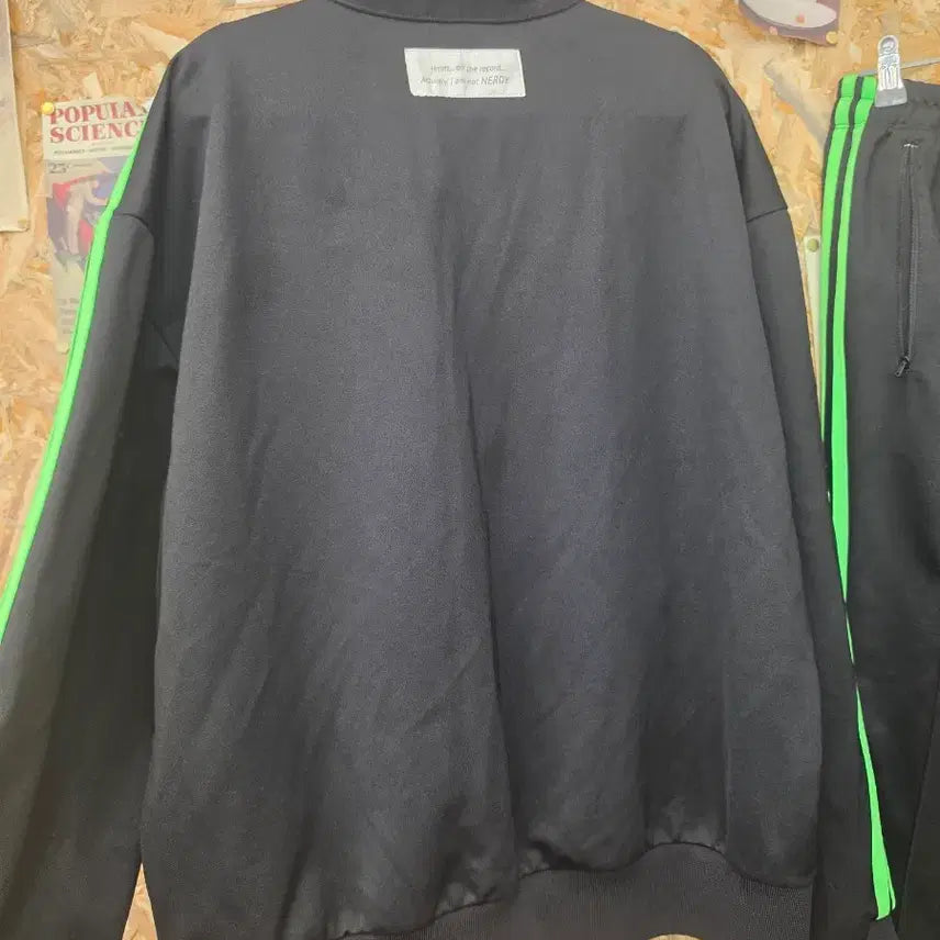 [BUNJANG] NERDY Neon Green Tracksuit Set / NERDY 널디 형광 져지 팬츠 세트