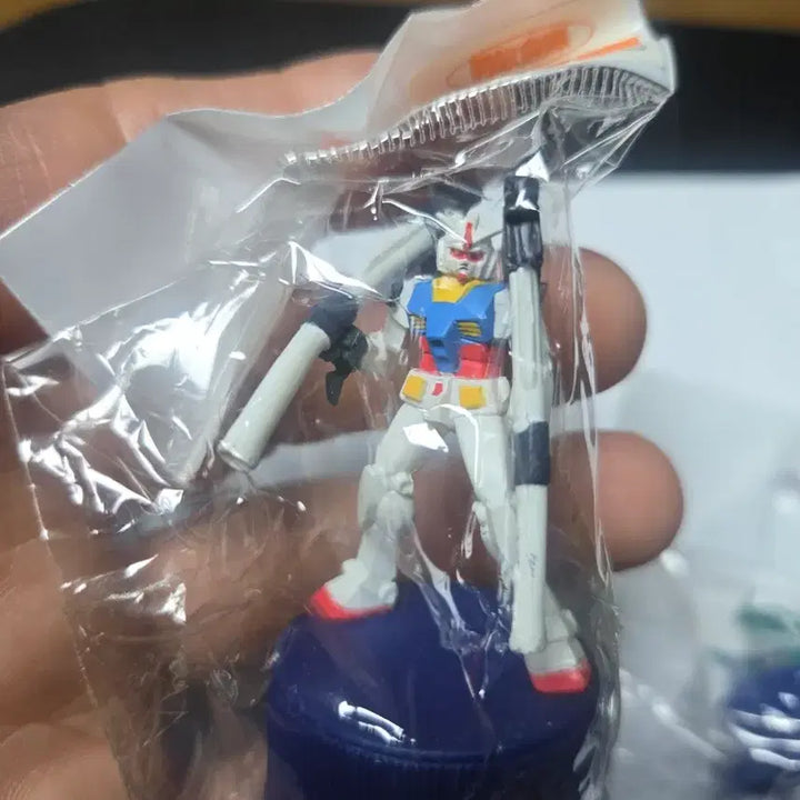 [BUNJANG] First Gundam Pepsi Bottle Cap Figure Set (5 Types) / 퍼스트건담  펩시콜라병뚜5종