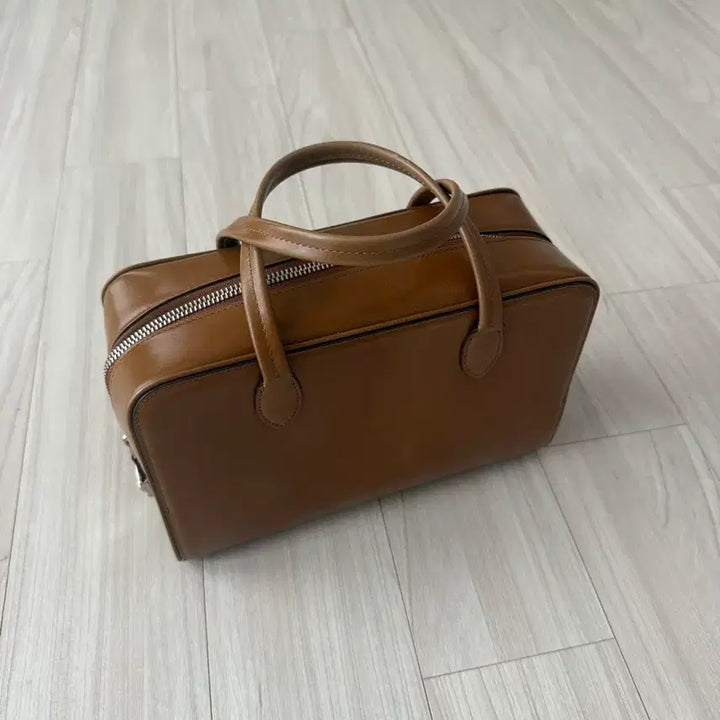 [BUNJANG] Toutie Roke Small Bag Caramel / 투티에 로케 스몰백 카라멜