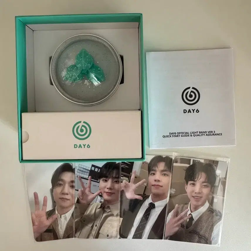 [SOLD OUT] DAY6 데이식스 마데워치 라이트 밴드 ver3 포카포함