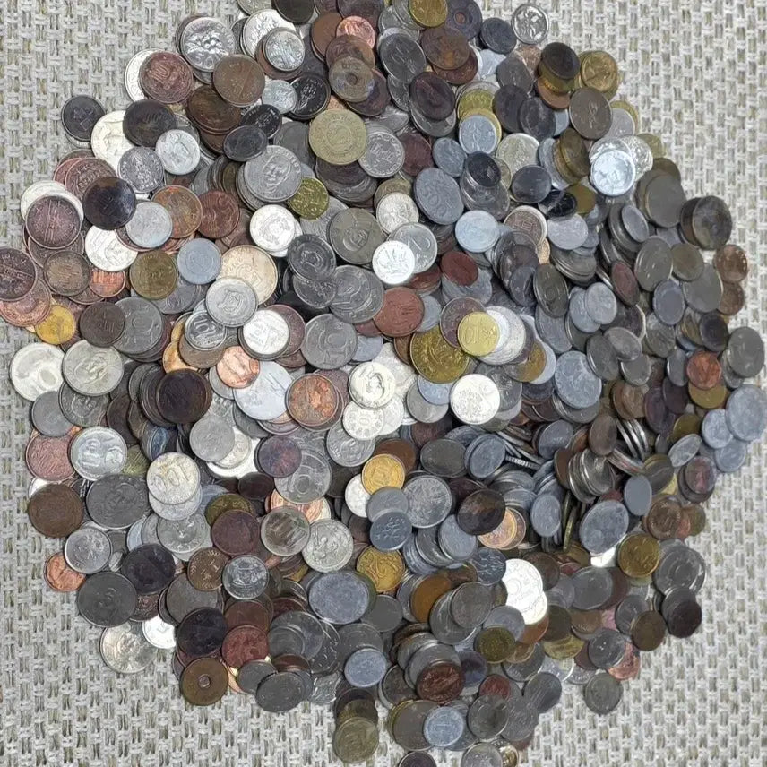[BUNJANG] Mixed Foreign Silver Coin Collection (10kg) / 외국주화 10키로 은주화 섞여있음