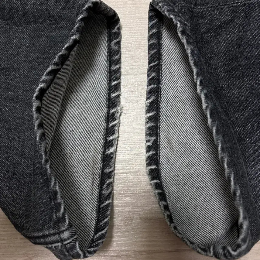 [BUNJANG] INSILENCE HISHITOMO Loose Fit Denim Pants Black [L] / 인사일런스 HISHITOMO 루즈핏 데님 팬츠 BLACK [L]