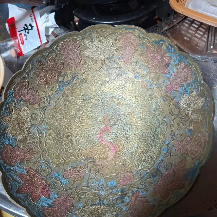 [BUNJANG] Vintage Peacock Brass Bowl / 빈티지 공작 운영 놋그릇