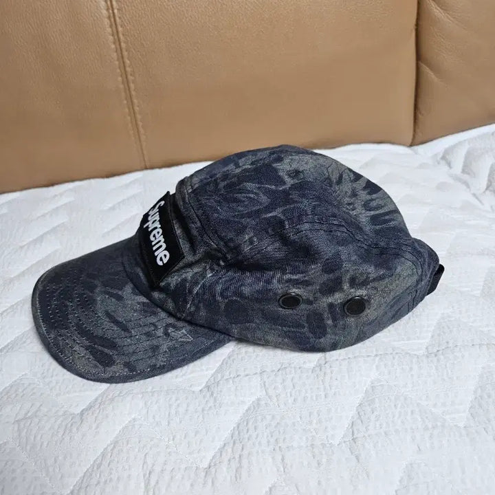 [SOLD OUT] 슈프림 밀리터리 캠프캡 모자 볼캡 블랙 프림1 카모 22SS