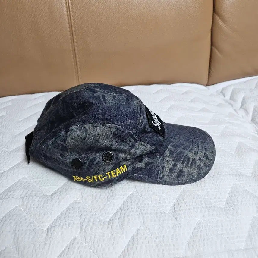 [SOLD OUT] 슈프림 밀리터리 캠프캡 모자 볼캡 블랙 프림1 카모 22SS