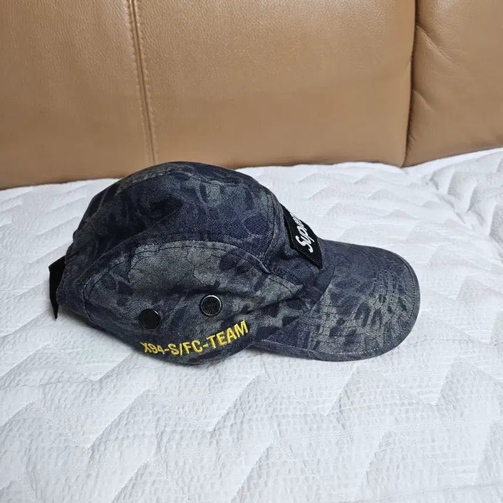 [SOLD OUT] 슈프림 밀리터리 캠프캡 모자 볼캡 블랙 프림1 카모 22SS