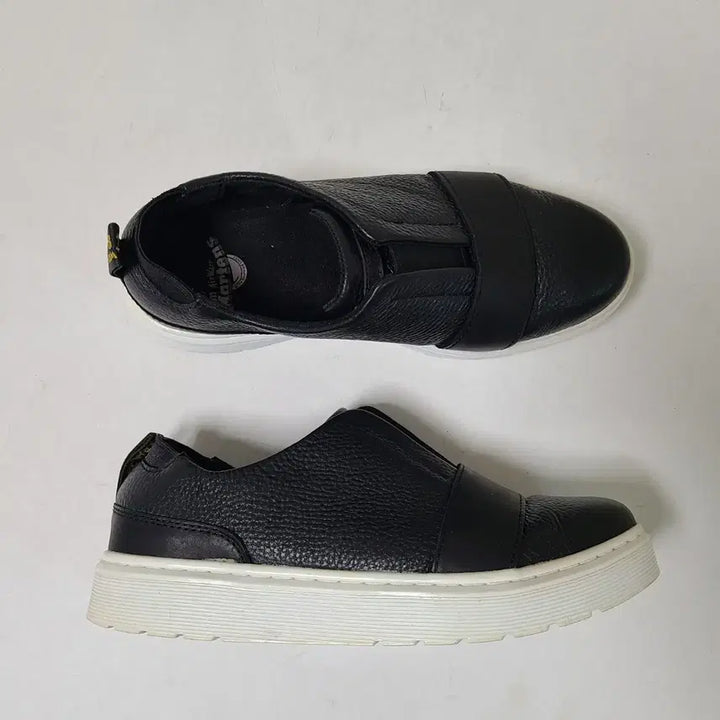 [BUNJANG] Dr. Martens Lyla Slip-On Shoes / (무료배송) 250~255mm 닥터마틴 슬립온 uk6