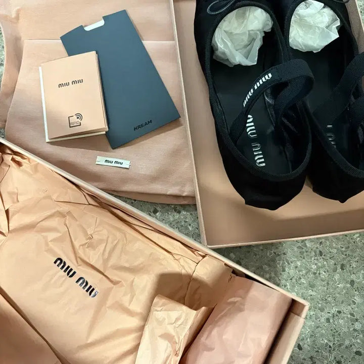 [BUNJANG] Miu Miu Ballerina Black Satin Flats Size 37.5 / 미우미우 발레리나 블랙 새틴 37.5