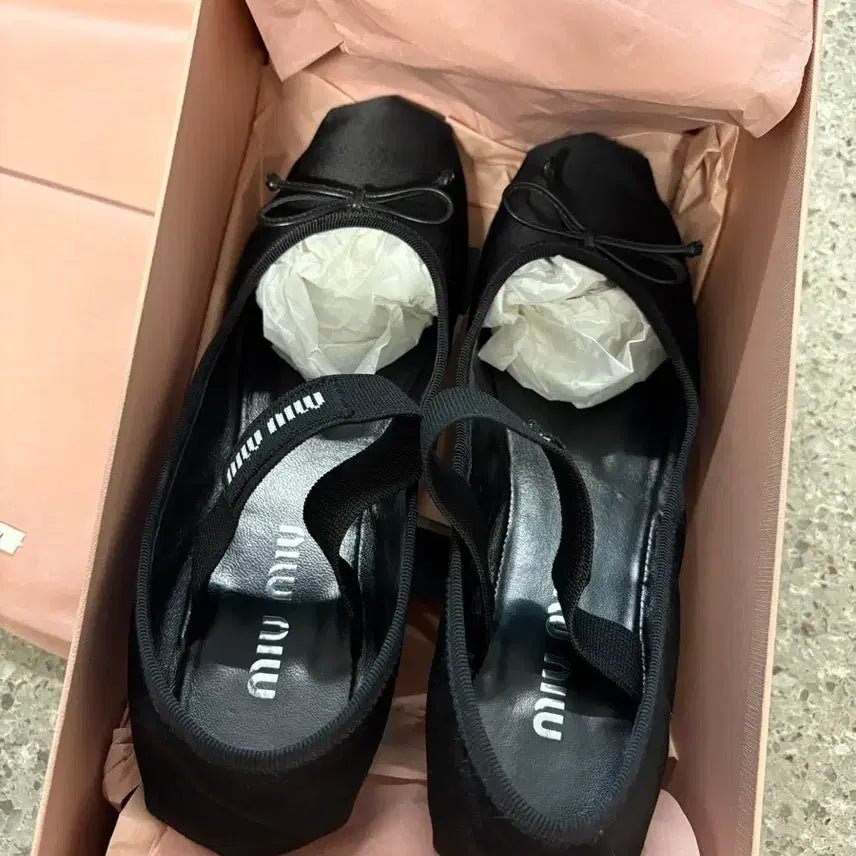 [BUNJANG] Miu Miu Ballerina Black Satin Flats Size 37.5 / 미우미우 발레리나 블랙 새틴 37.5