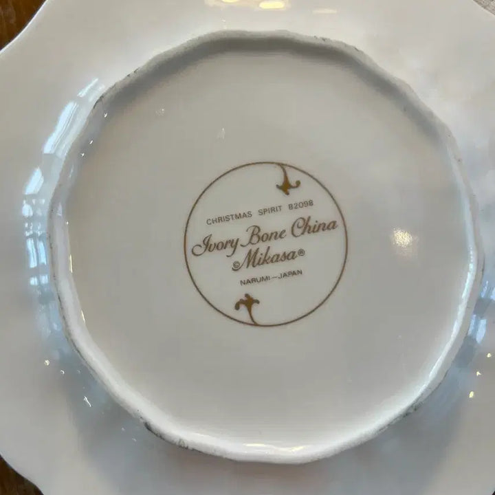 [BUNJANG] Japanese Vintage Mikasa Winter Tree Plate / 일본 빈티지 미카사 겨울트리접시