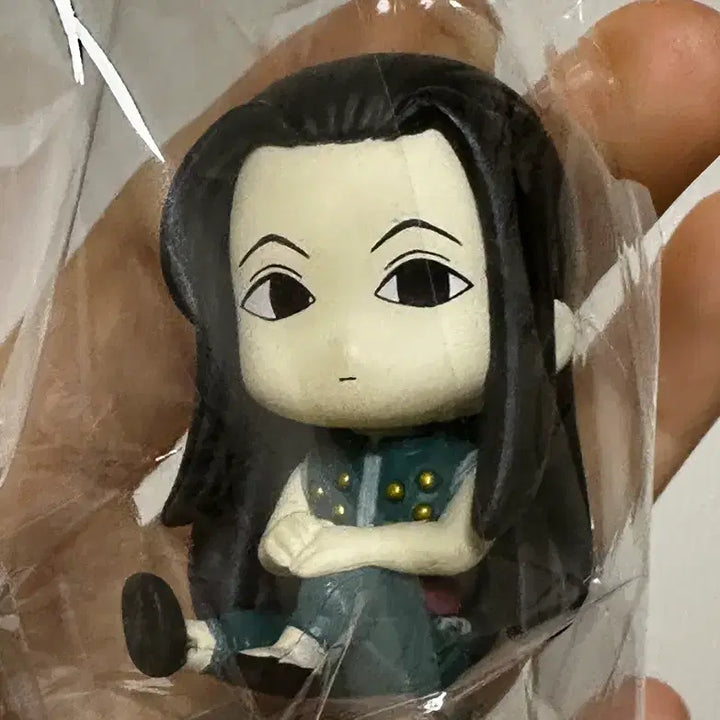 [BUNJANG] Hunter x Hunter Irumi Suwarasetai Gacha Figure / 헌터헌터 이르미 스와라세타이 가챠 피규어
