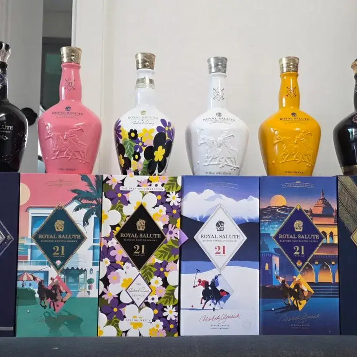 [BUNJANG] Royal Salute Whisky Empty Bottles Set with Cases / 로얄살루트 위스키 공병 일괄