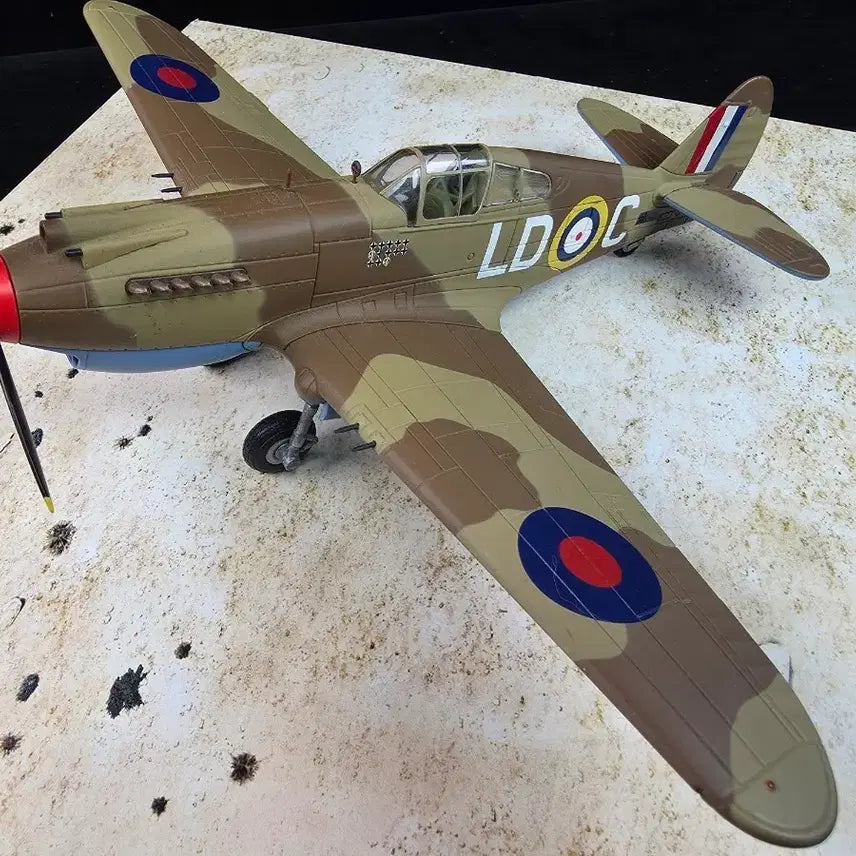 [SOLD OUT] Carousel 1 1:48 RAF Tomahawk IIB P-40