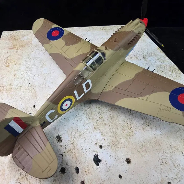 [SOLD OUT] Carousel 1 1:48 RAF Tomahawk IIB P-40